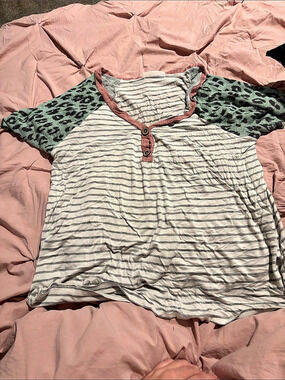 Haptics Striped Short Sleeve Top in Gray & Pink